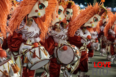 世界中の有名な世界は、リオのカーニバルは本当に野生と壮大な5日間の祭典です。